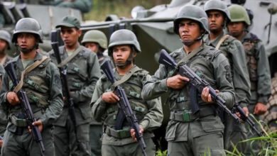 Tropas militares venezolanas son movilizadas a frontera con Colombia
