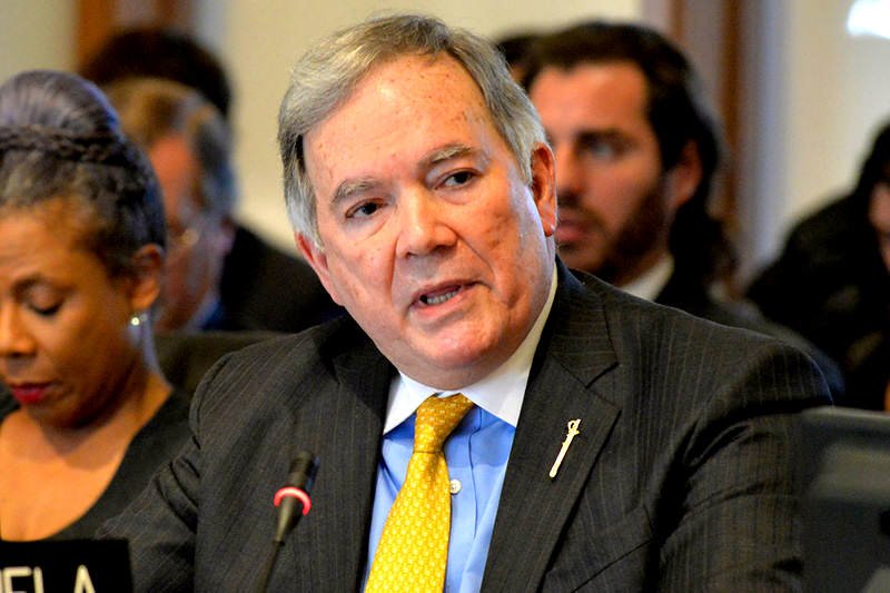 La Asamblea Nacional legitima de Venezuela, pidio al Vaticano desconocer el nombramiento de Roy Chaderton como nuevo embajador venezolano en la Santa Sede