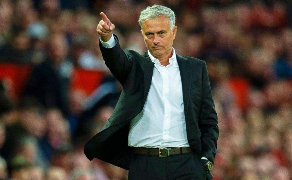 Mourinho afirmó que tiene un futuro sin el Manchester