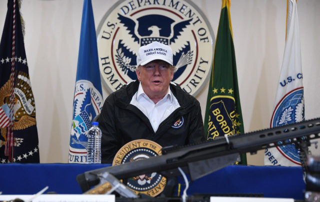 Donald Trump, visito frontera con México