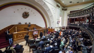 Asamblea Nacional declara a Maduro usurpador e ilegítimo