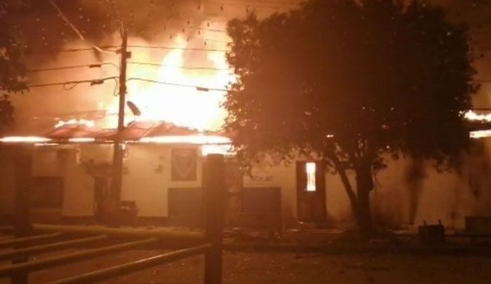 Foto - Alcaldía colombiana de Nechi fue incendiada