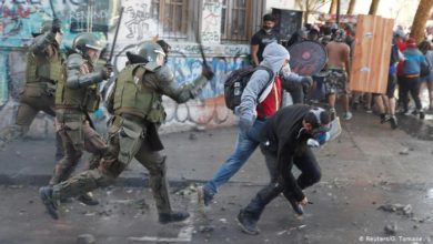 Foto - Policía de Chile reconoce represión en protestas