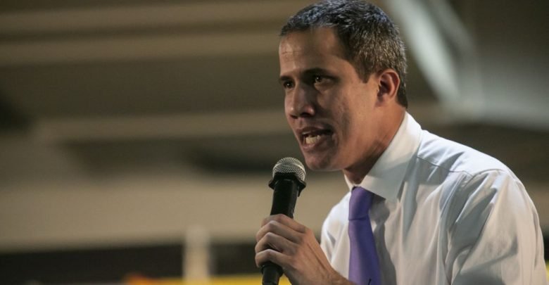 Foto - Guaidó afirmó que hay alternativas para sacar a Maduro