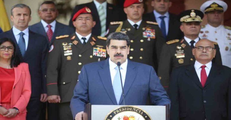 Foto - Maduro suspende vuelos provenientes de Europa y Colombia