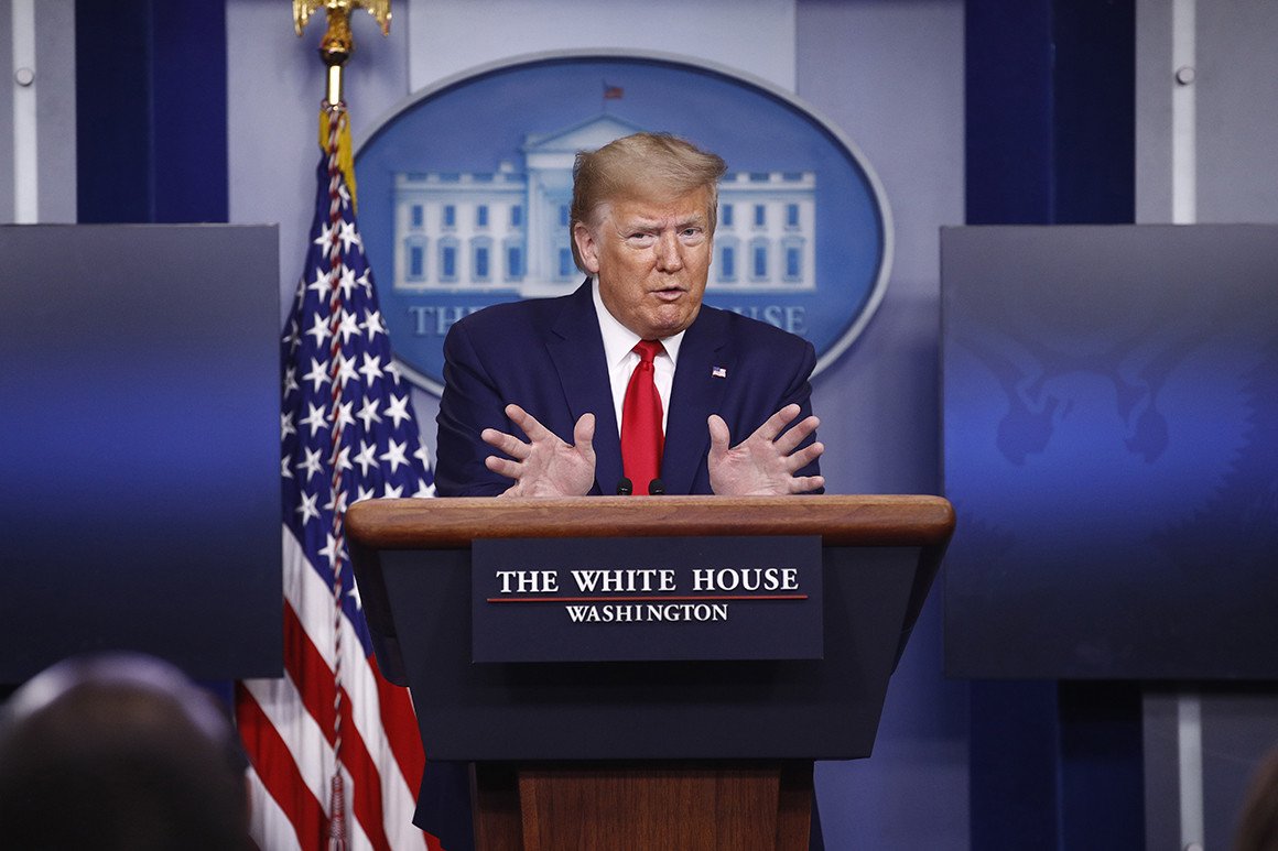 Foto - Trump suspenderá las migraciones temporalmente