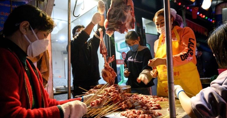 Foto - Wuhan prohíbe cría y consumo de alimentos salvajes