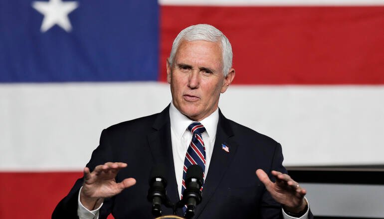 Foto - Pence busca el voto hispano en Florida