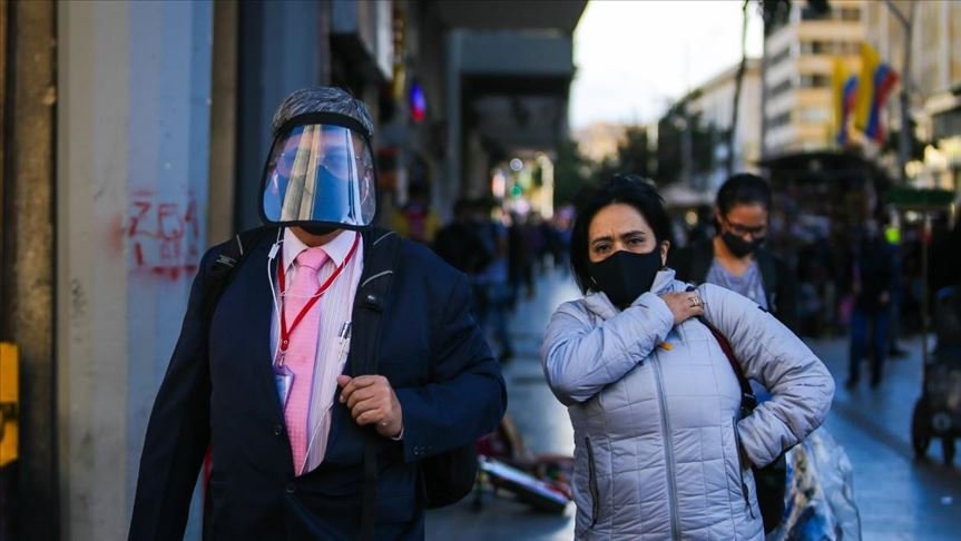 Foto - Colombia dismunye contagios diarios por Covid-19