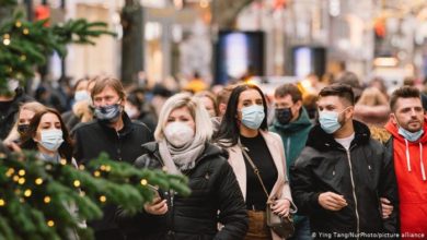 Foto - OMS pide a Europa usar mascarilla en reuniones de Navidad