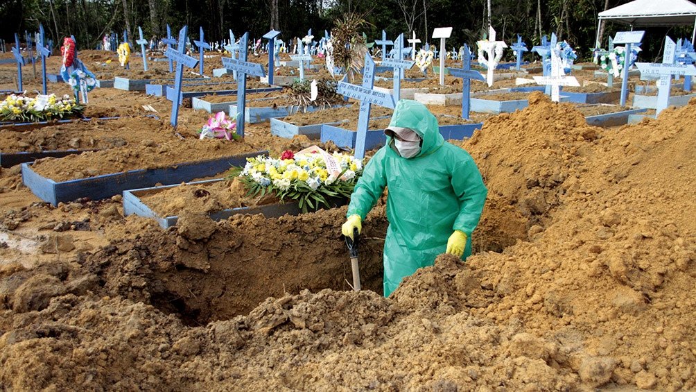 Foto - Brasil vuelve a superar 1.000 muertes diarias por Covid-19