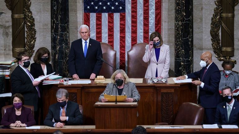 Foto - Congreso ratifica a Biden como presidente de EEUU