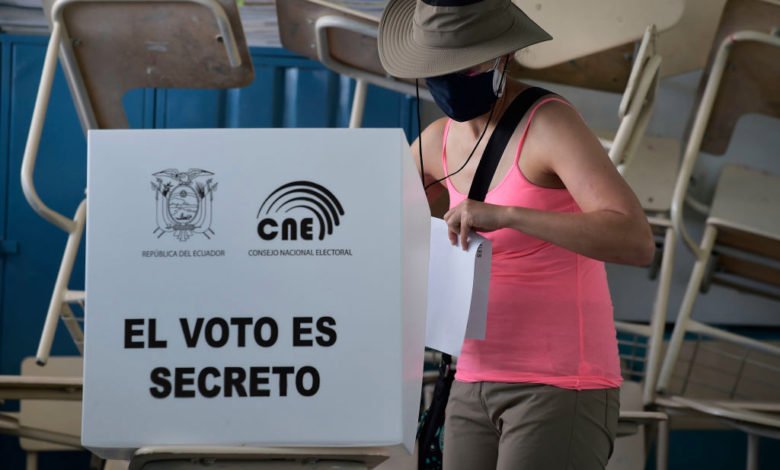 Foto - Ecuador aún sin conocer al futuro presidente