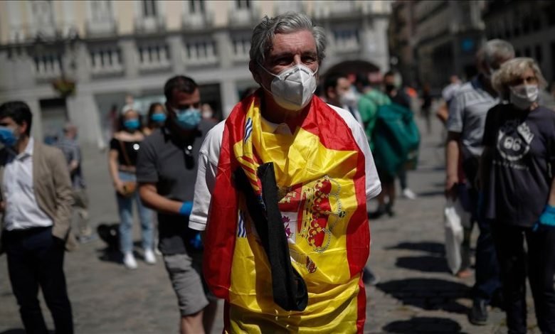Foto - España suma 5.516 casos de Covid-19