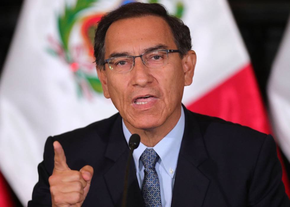 Foto - Vizcarra es inhabilitado por el congreso de Perú
