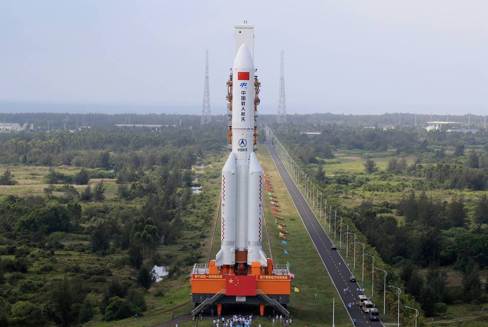 Foto - Cohete chino fuera de control amenaza a la Tierra