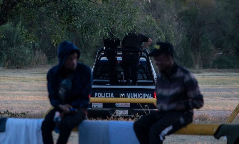 Haitianos detenidos.