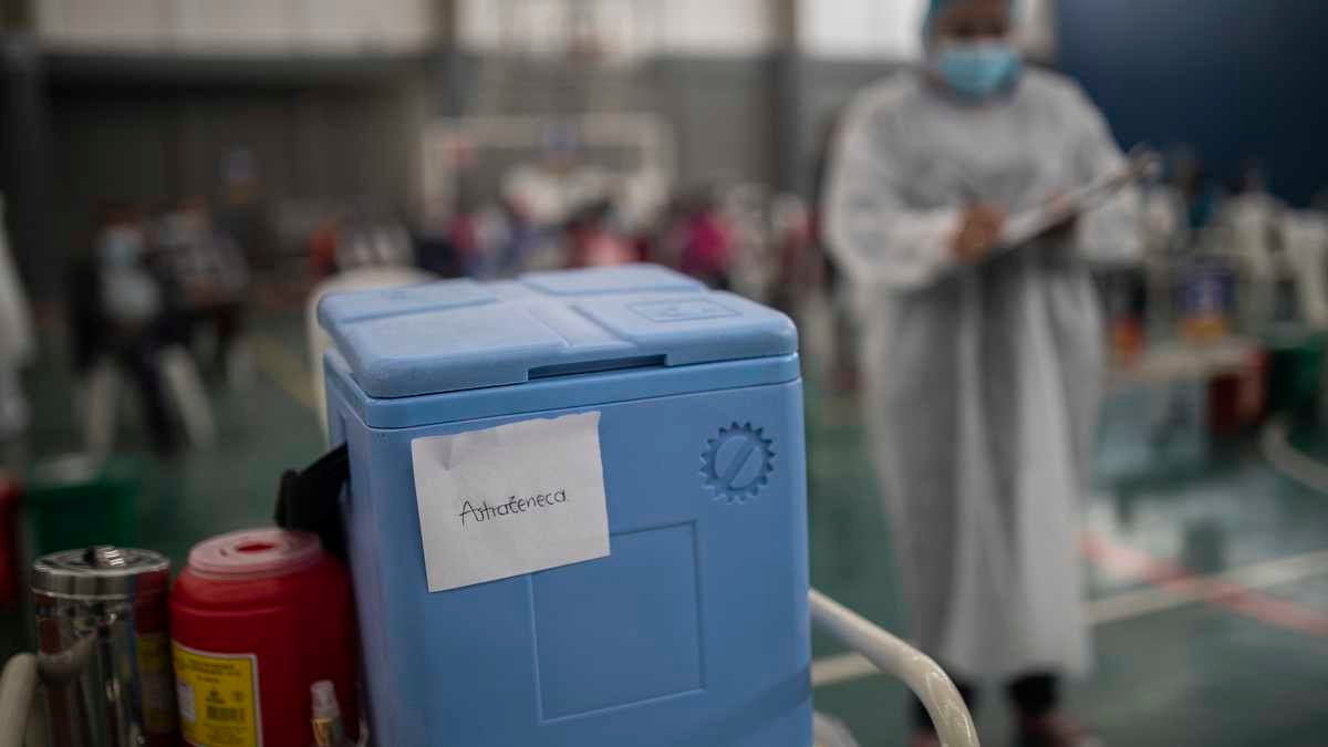 Vacunas contra el Covid contra vacunas.