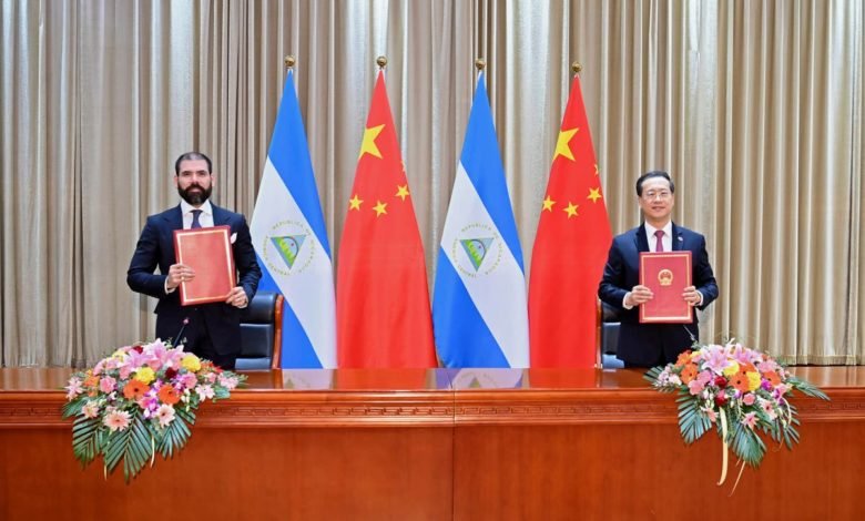 Nicaragua cambia a Taiwán por China.