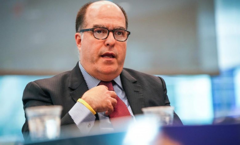 Julio Borges se va.