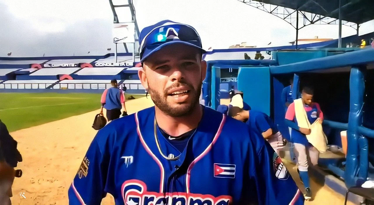 Otro beisbolista cubano.