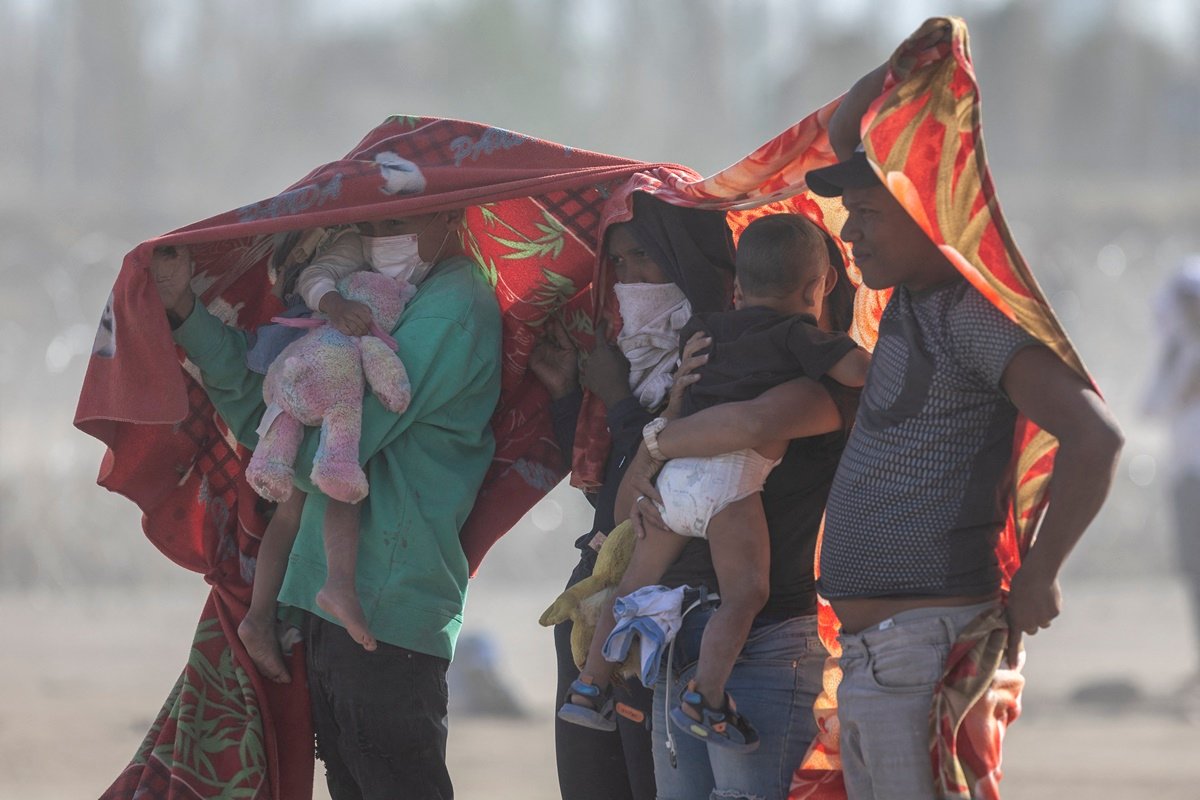 Todos de vuelta a México.