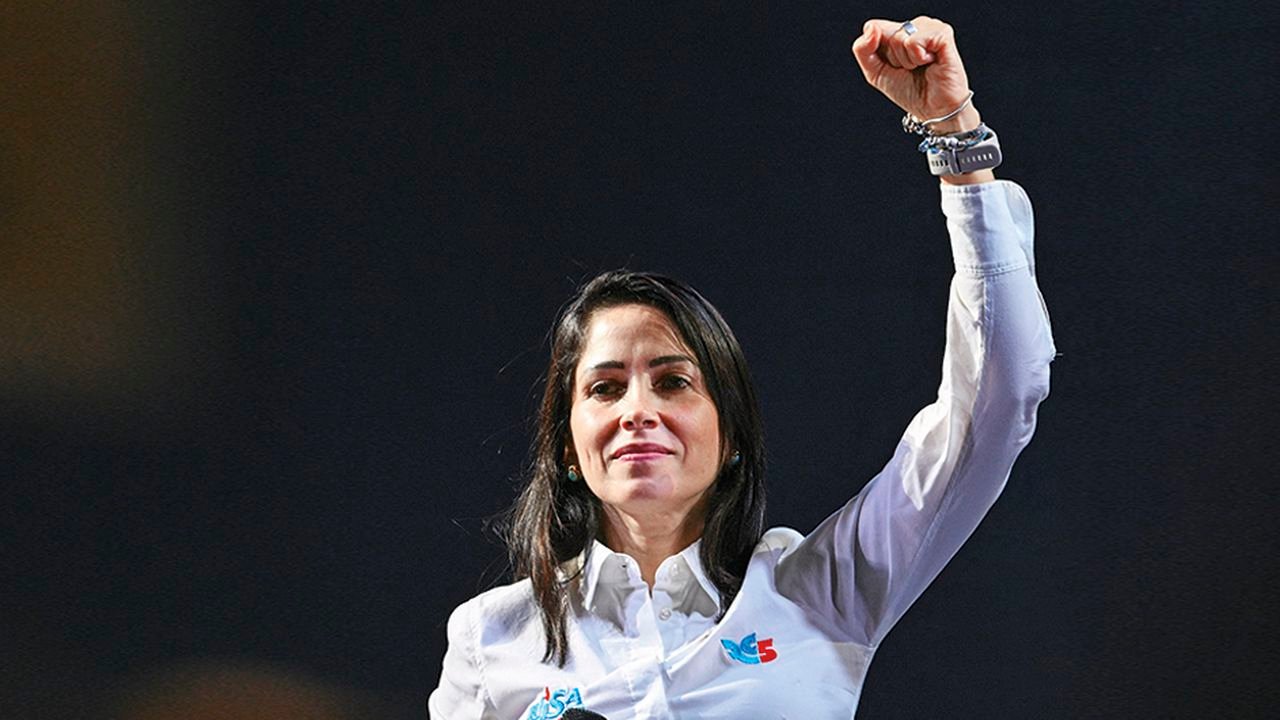 Luisa Gonzales y Daniel Noboa al balotaje.