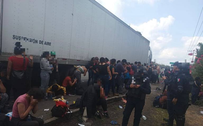 215 migrantes descubiertos en Trailer.