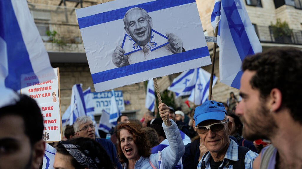 Netanyahu pierde apoyo.